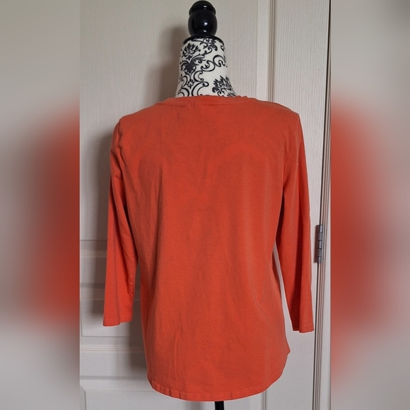 Weatherproof Large V-Neck Top - Picture 3 of 5